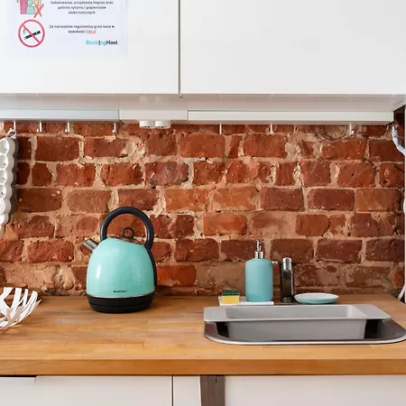 Loft Hideaway By Bookinghost