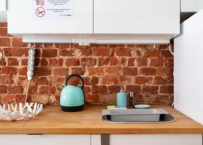 Loft Hideaway By Bookinghost